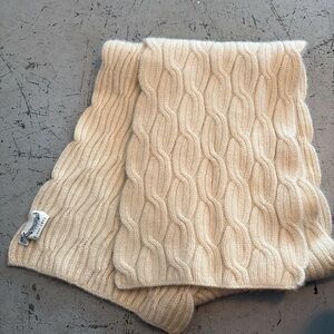 Cream Cashmere Cable Knit Scarf